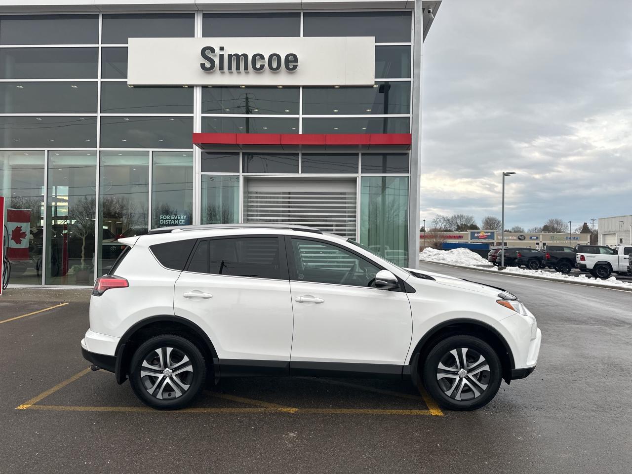 2017 Toyota RAV4 LE FWD - 1 Owner Photo3