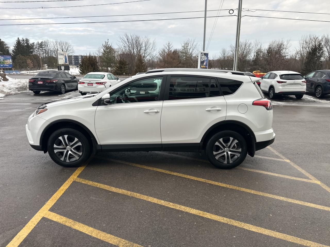 2017 Toyota RAV4 LE FWD - 1 Owner Photo