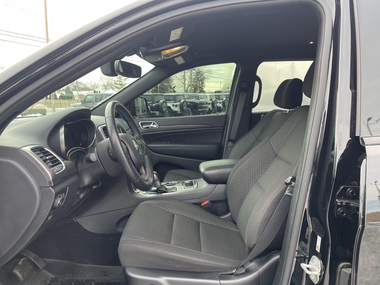 2020 Jeep Grand Cherokee RMT START / HTD SEATS WHEEL / POWER LIFTGATE Photo