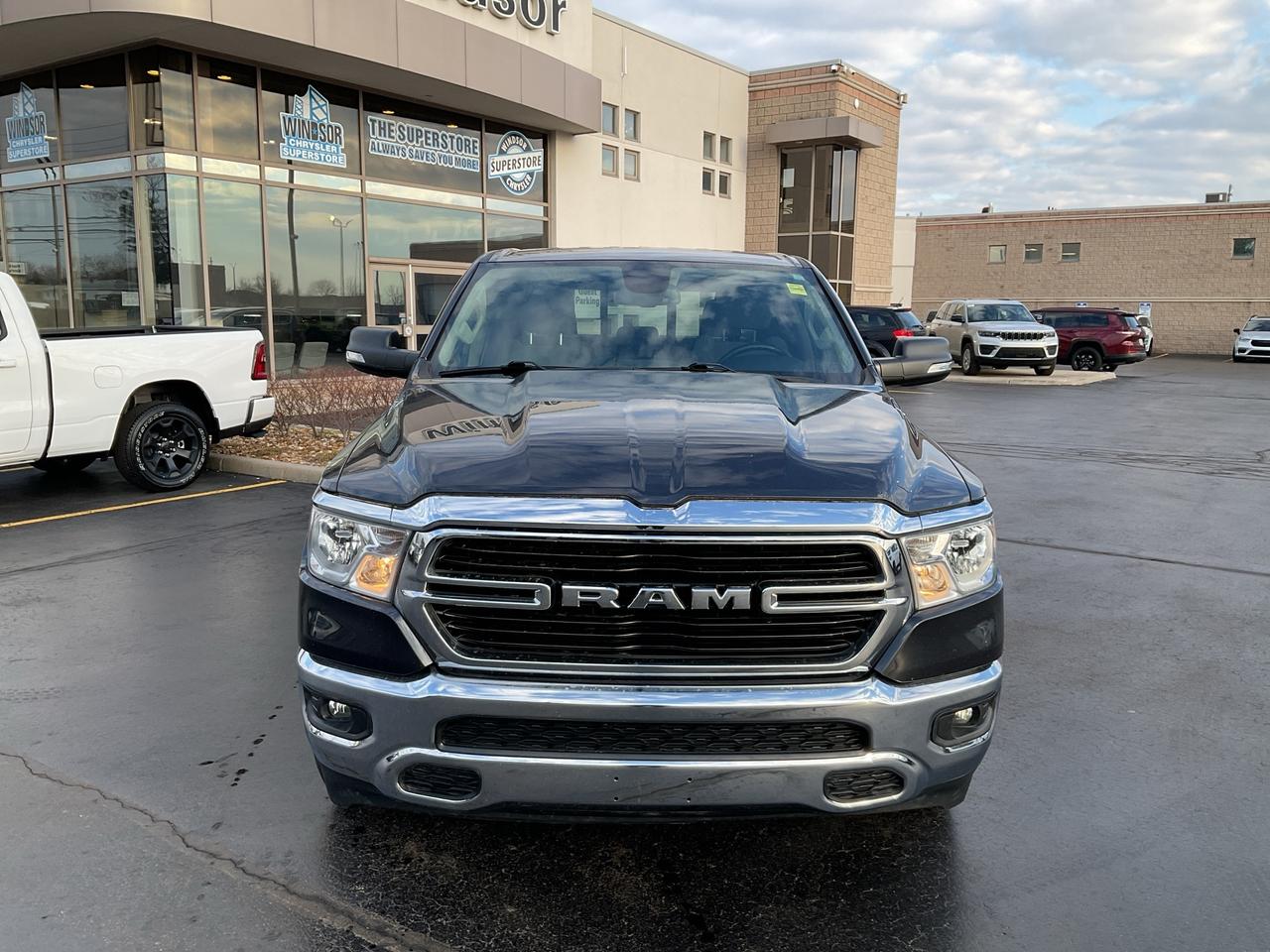 2019 RAM 1500 Crew Cab BIG HORN LVL 1 / V8 / NAV / ANDROID APPLE CARPLAY Photo
