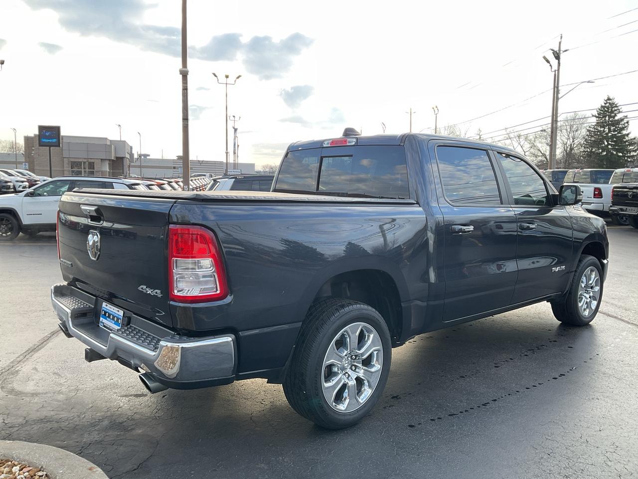 2019 RAM 1500 Crew Cab BIG HORN LVL 1 / V8 / NAV / ANDROID APPLE CARPLAY Photo