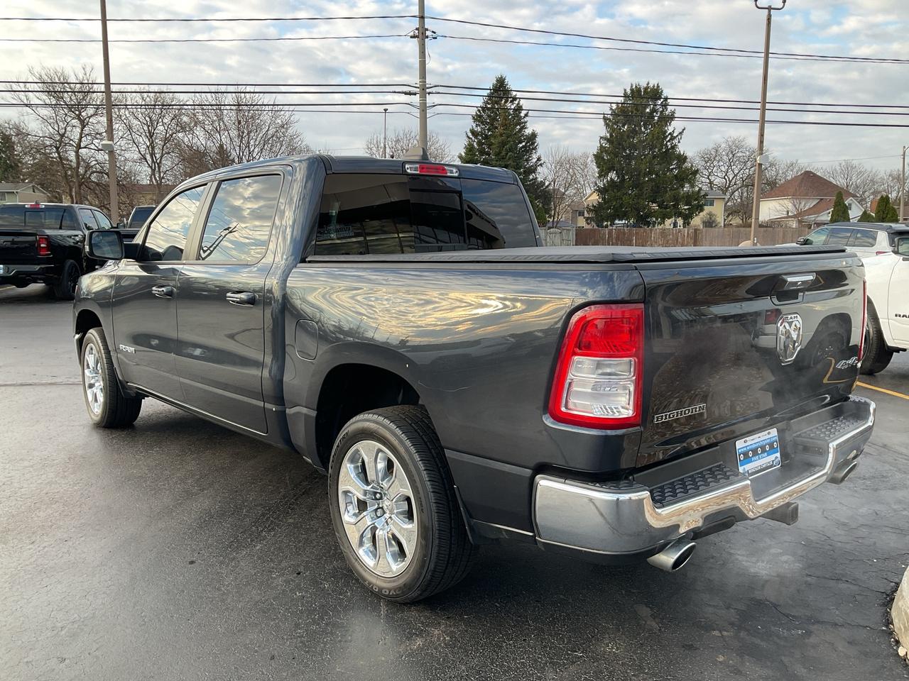 2019 RAM 1500 Crew Cab BIG HORN LVL 1 / V8 / NAV / ANDROID APPLE CARPLAY Photo