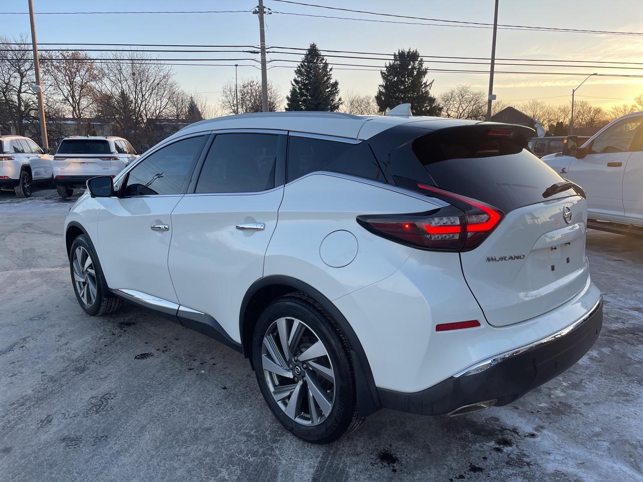 2019 Nissan Murano LEATHER / SUNROOF / HTD SEATS / AWD / V6 Photo