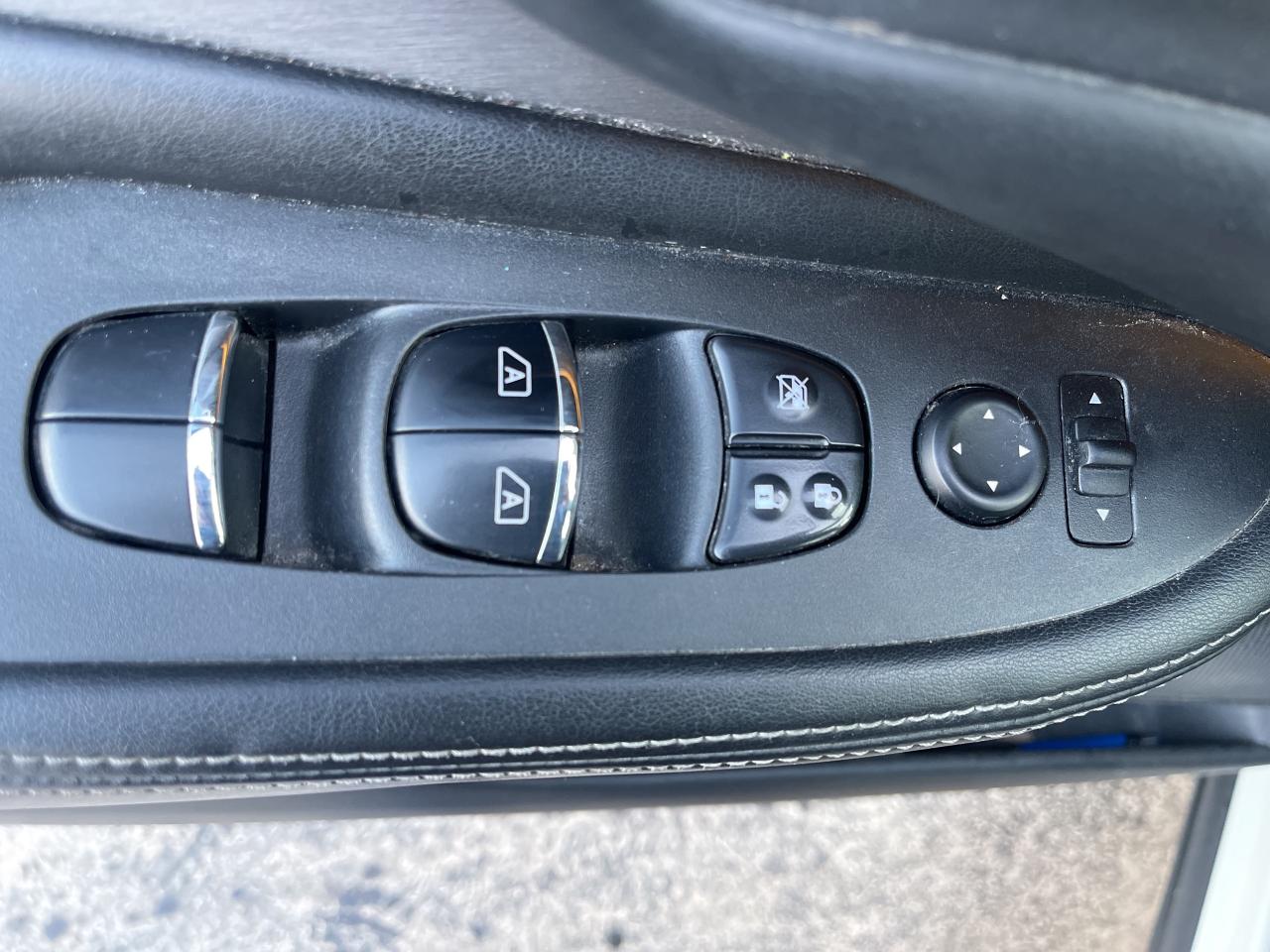 2019 Nissan Murano LEATHER / SUNROOF / HTD SEATS / AWD / V6 Photo