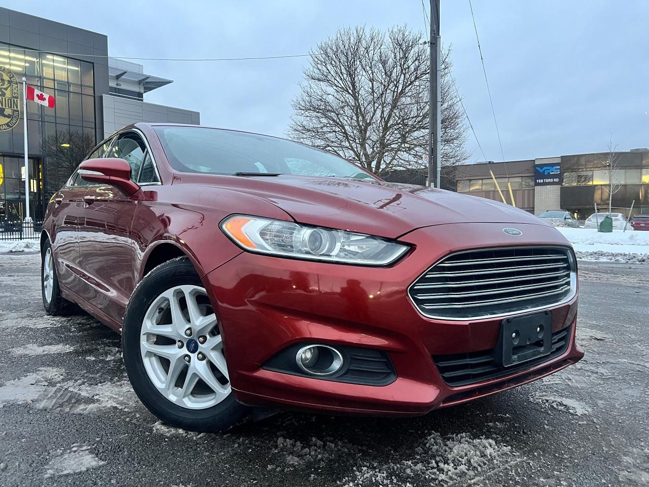 2014 Ford Fusion SE Photo