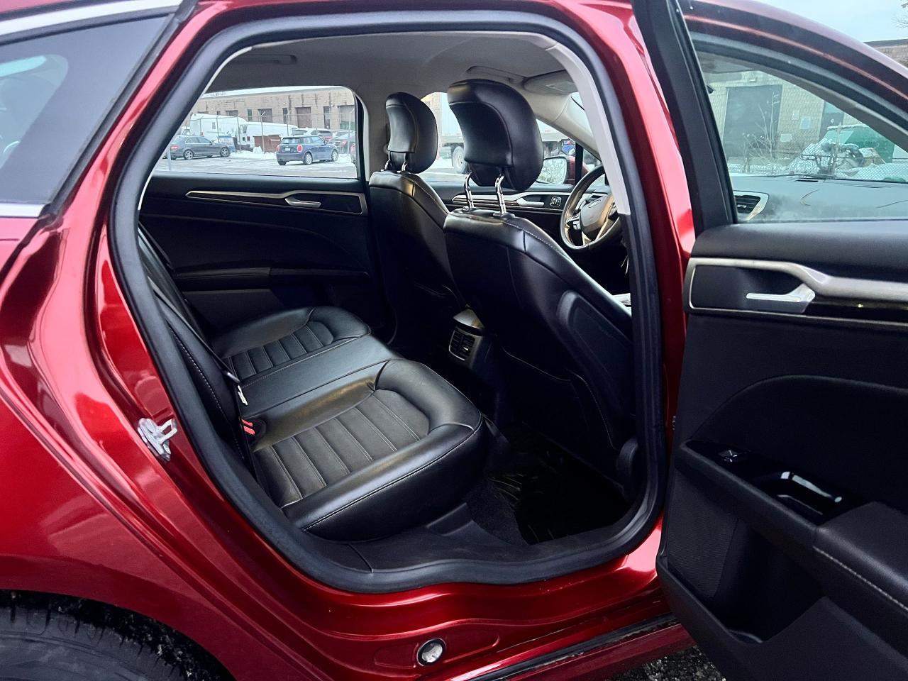 2014 Ford Fusion SE Photo