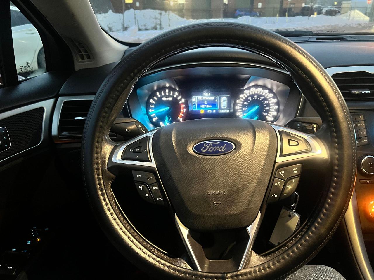 2014 Ford Fusion SE Photo
