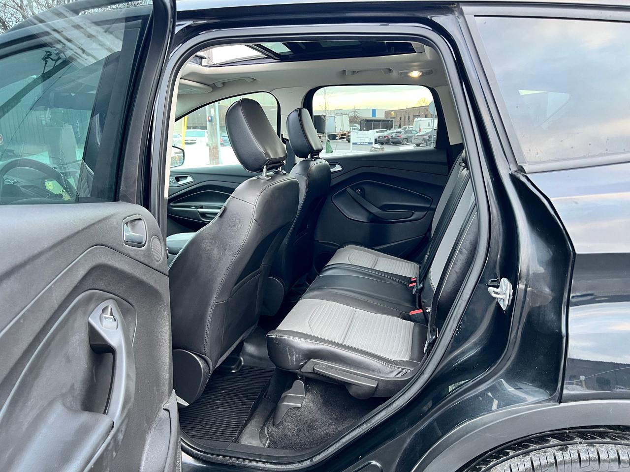2018 Ford Escape Titanium Photo