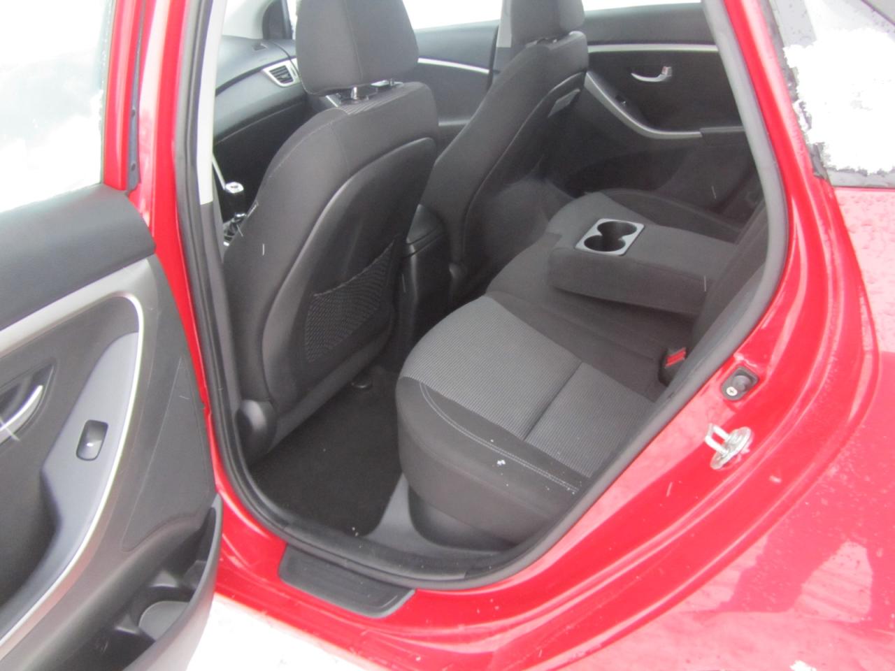 2013 Hyundai Elantra GT 5dr HB Man GLS *Ltd Avail* Photo