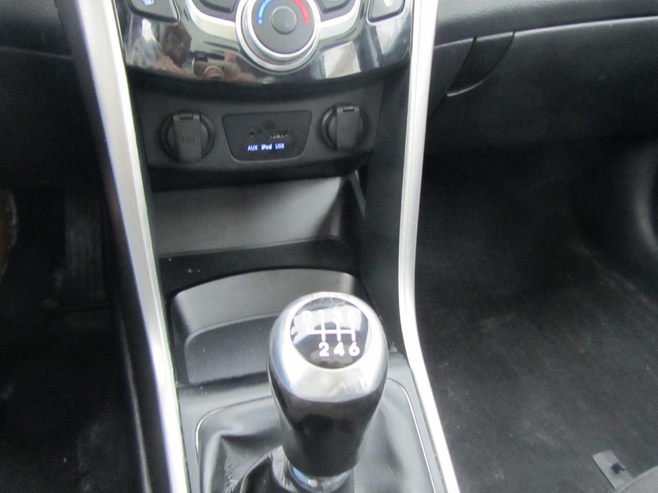 2013 Hyundai Elantra GT 5dr HB Man GLS *Ltd Avail* Photo