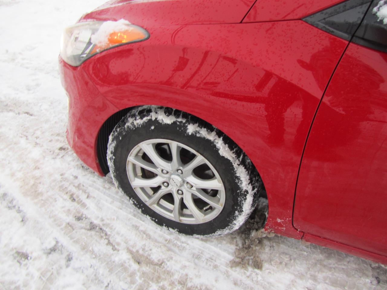 2013 Hyundai Elantra GT 5dr HB Man GLS *Ltd Avail* Photo