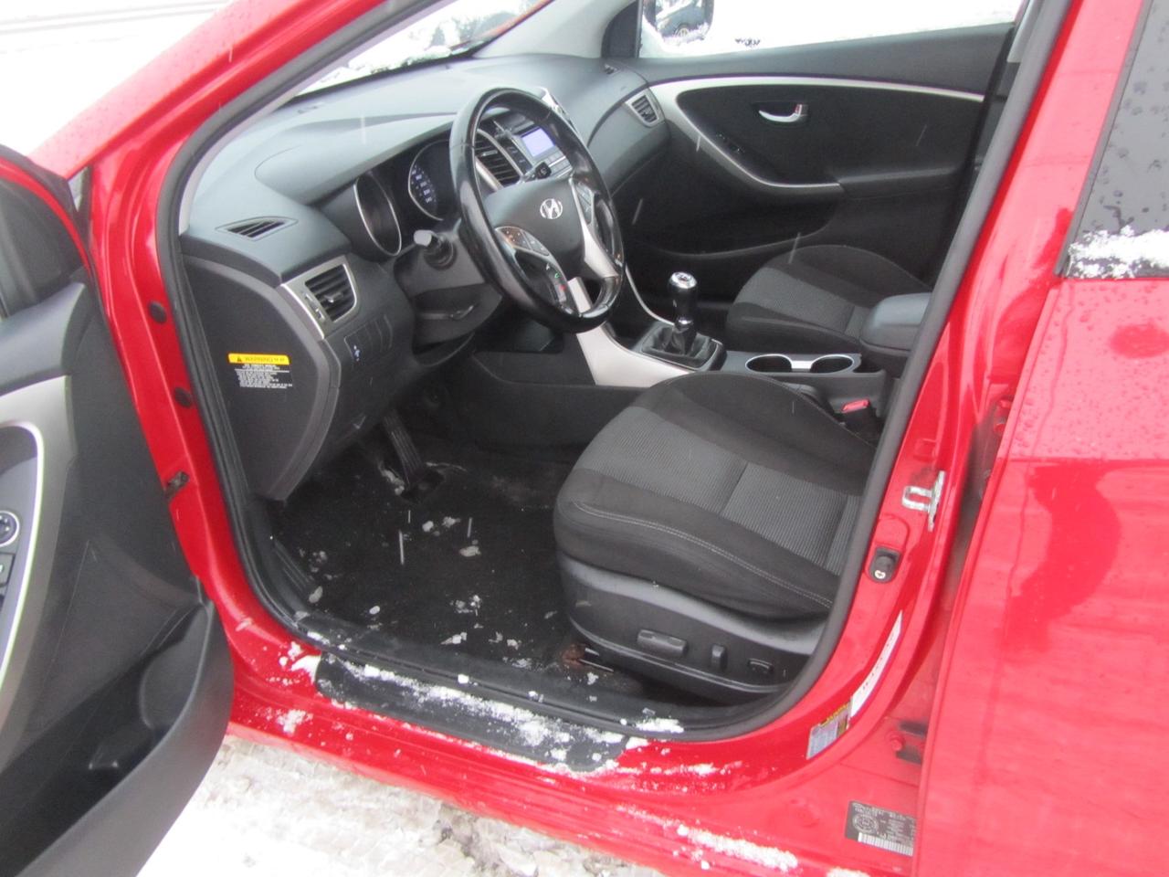 2013 Hyundai Elantra GT 5dr HB Man GLS *Ltd Avail* Photo