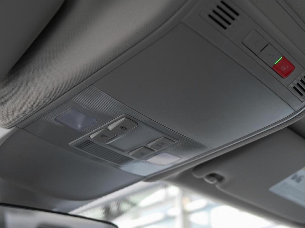 2026 Volkswagen Taos Trendline 4MOTION  - Heated Seats Photo