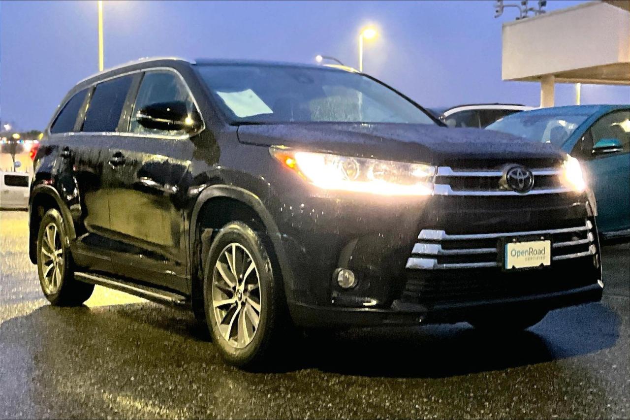 Used 2019 Toyota Highlander XLE AWD for sale in Abbotsford, BC