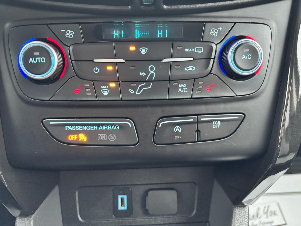 2018 Ford Escape SE ** BSM, LDW, ADAPT CRUISE ** Photo
