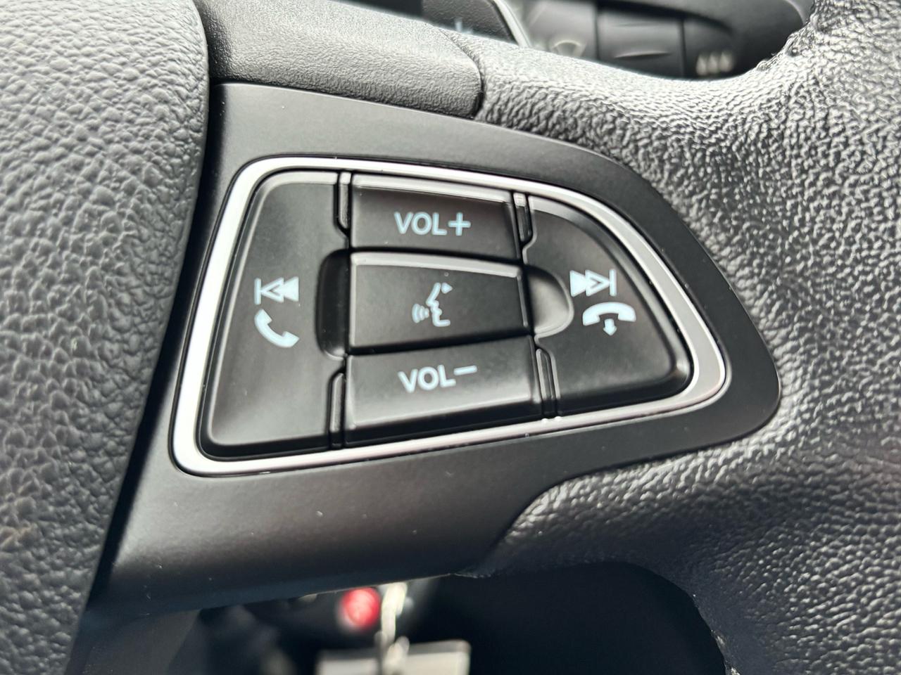 2018 Ford Escape SE ** BSM, LDW, ADAPT CRUISE ** Photo