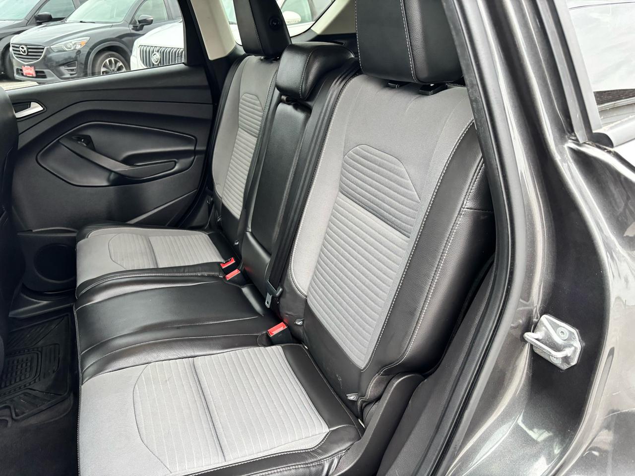 2018 Ford Escape SE ** BSM, LDW, ADAPT CRUISE ** Photo