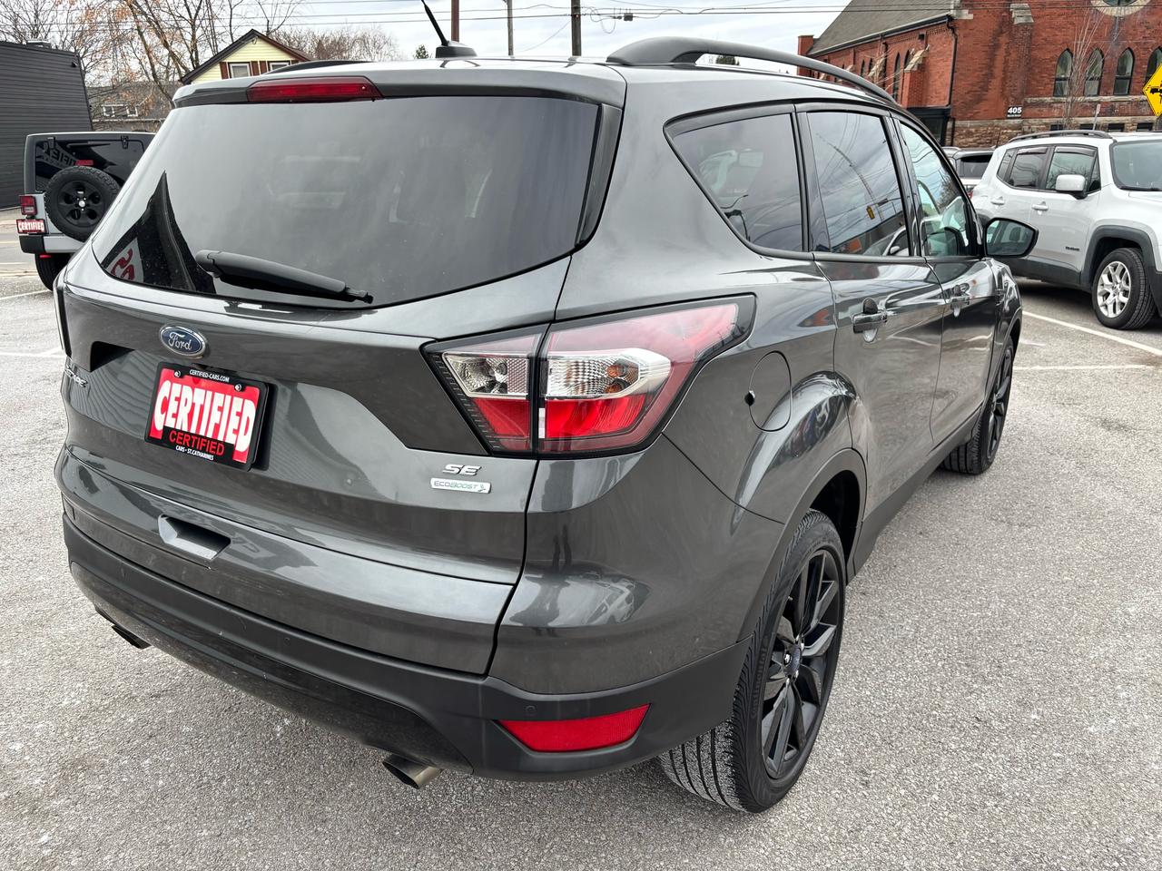 2018 Ford Escape SE ** BSM, LDW, ADAPT CRUISE ** Photo