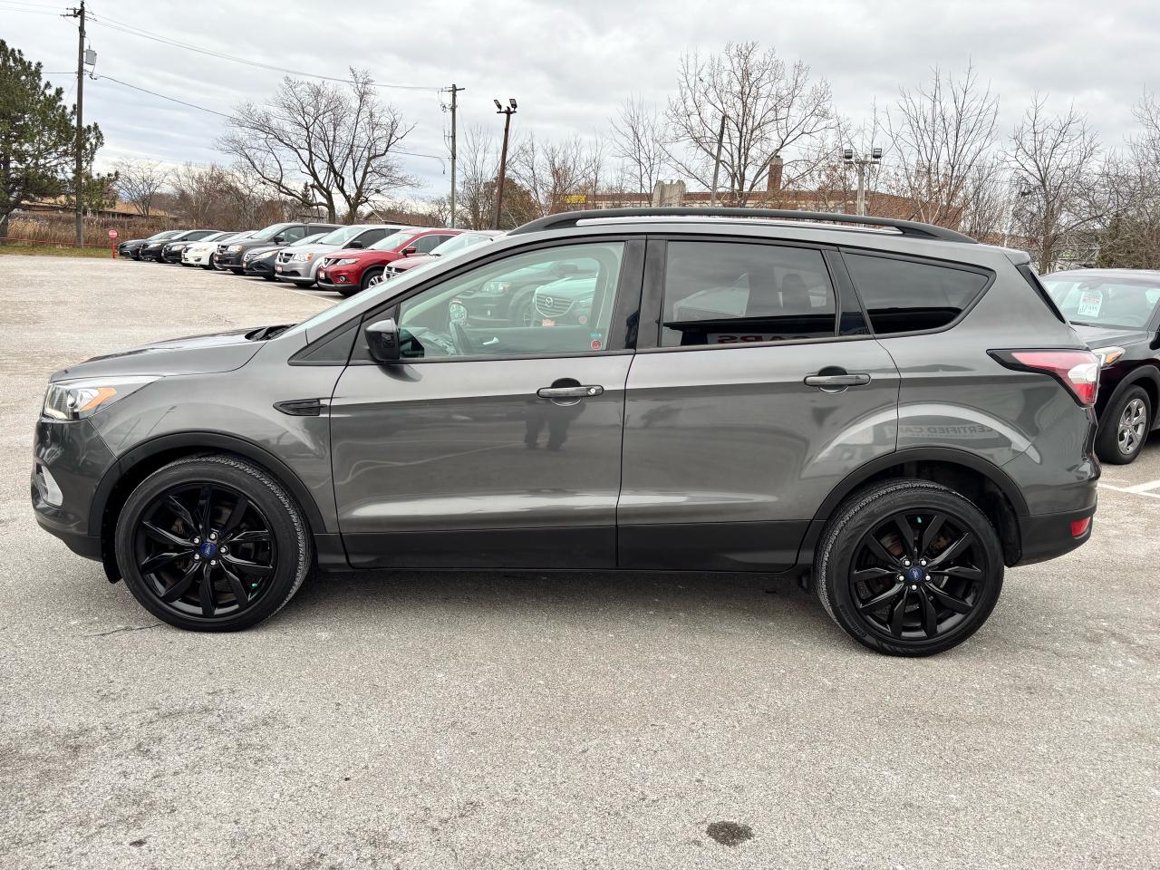2018 Ford Escape SE ** BSM, LDW, ADAPT CRUISE ** Photo3