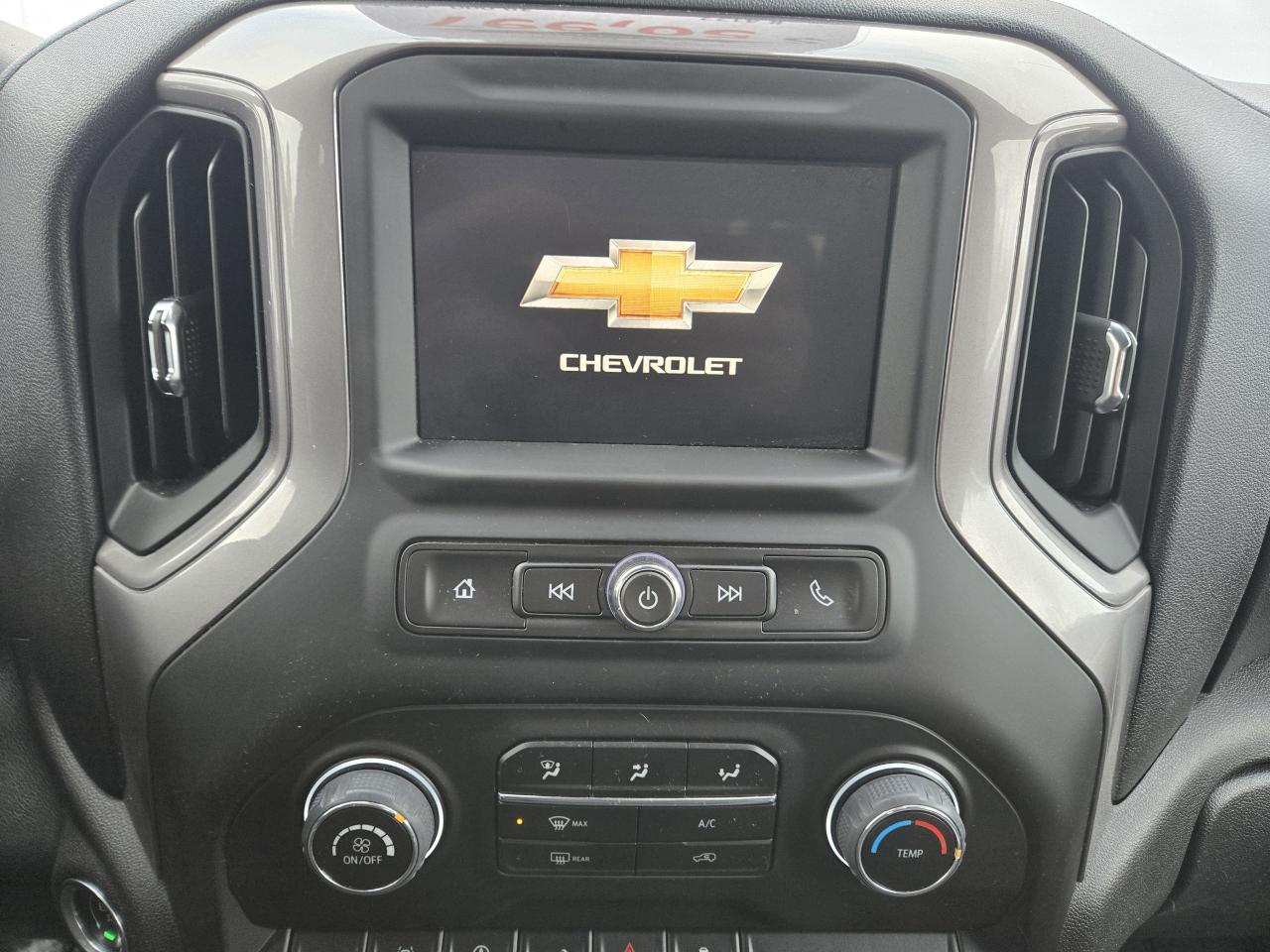 2024 Chevrolet Silverado 1500 Custom Photo