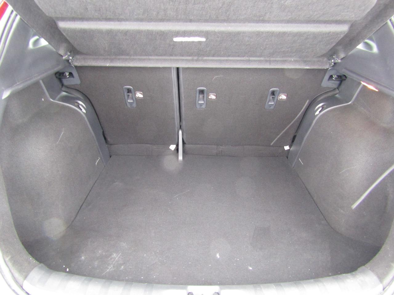 2020 Nissan Kicks SV Photo