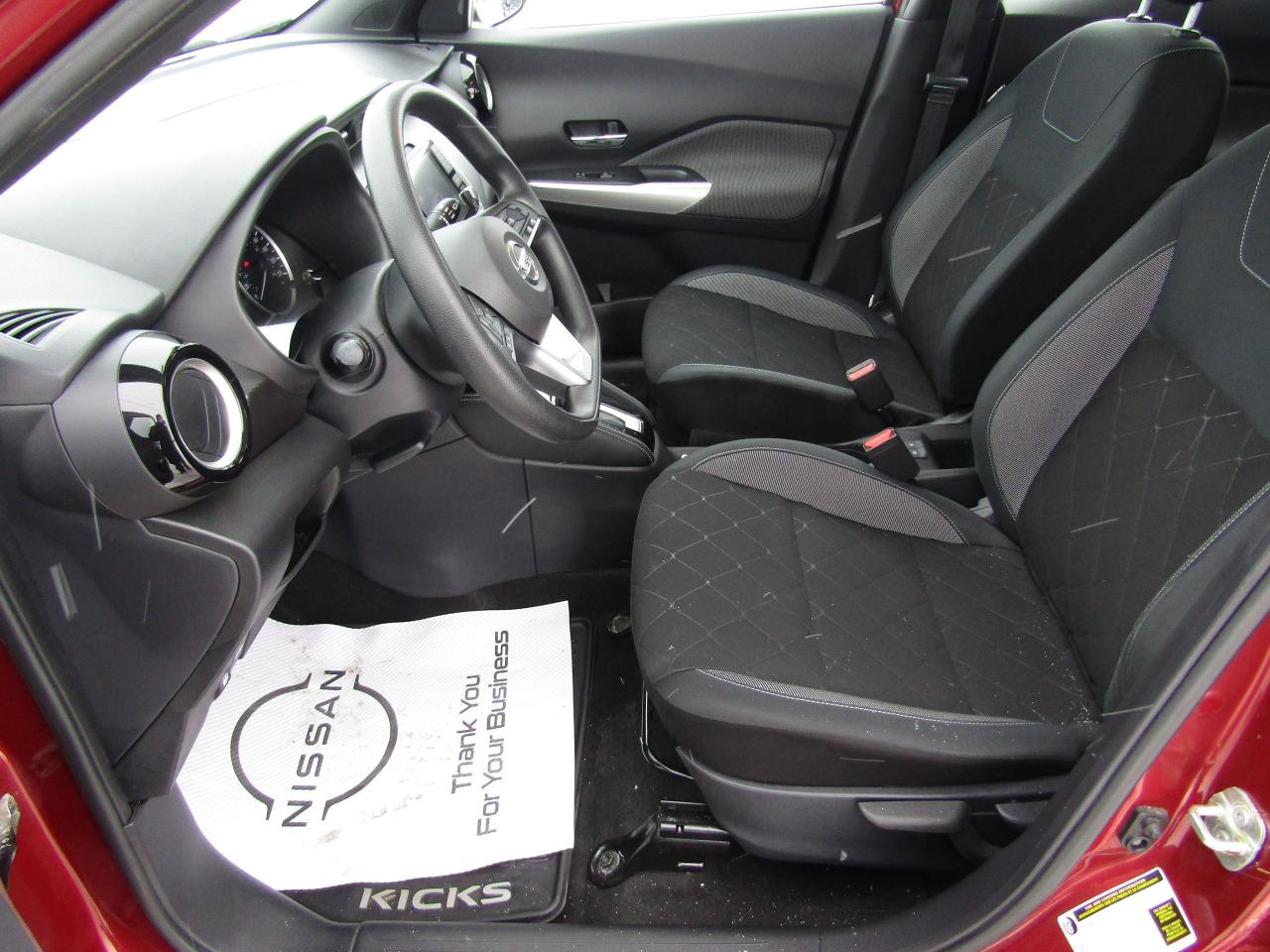 2020 Nissan Kicks SV Photo