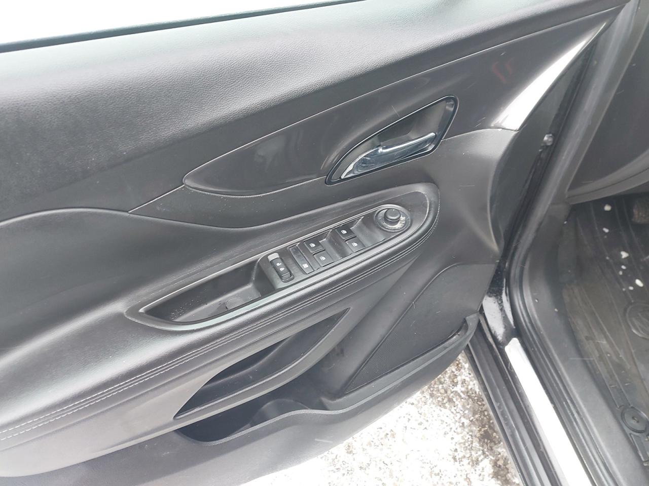 2020 Buick Encore Preferred Photo