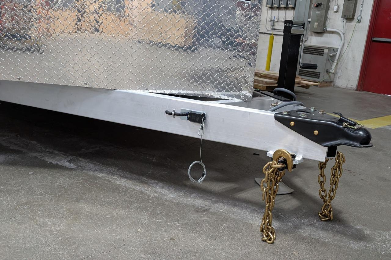 2025 Canadian Trailer Company 8.5x20 V-Nose Cargo Trailer Aluminum Tandem Axle Photo13