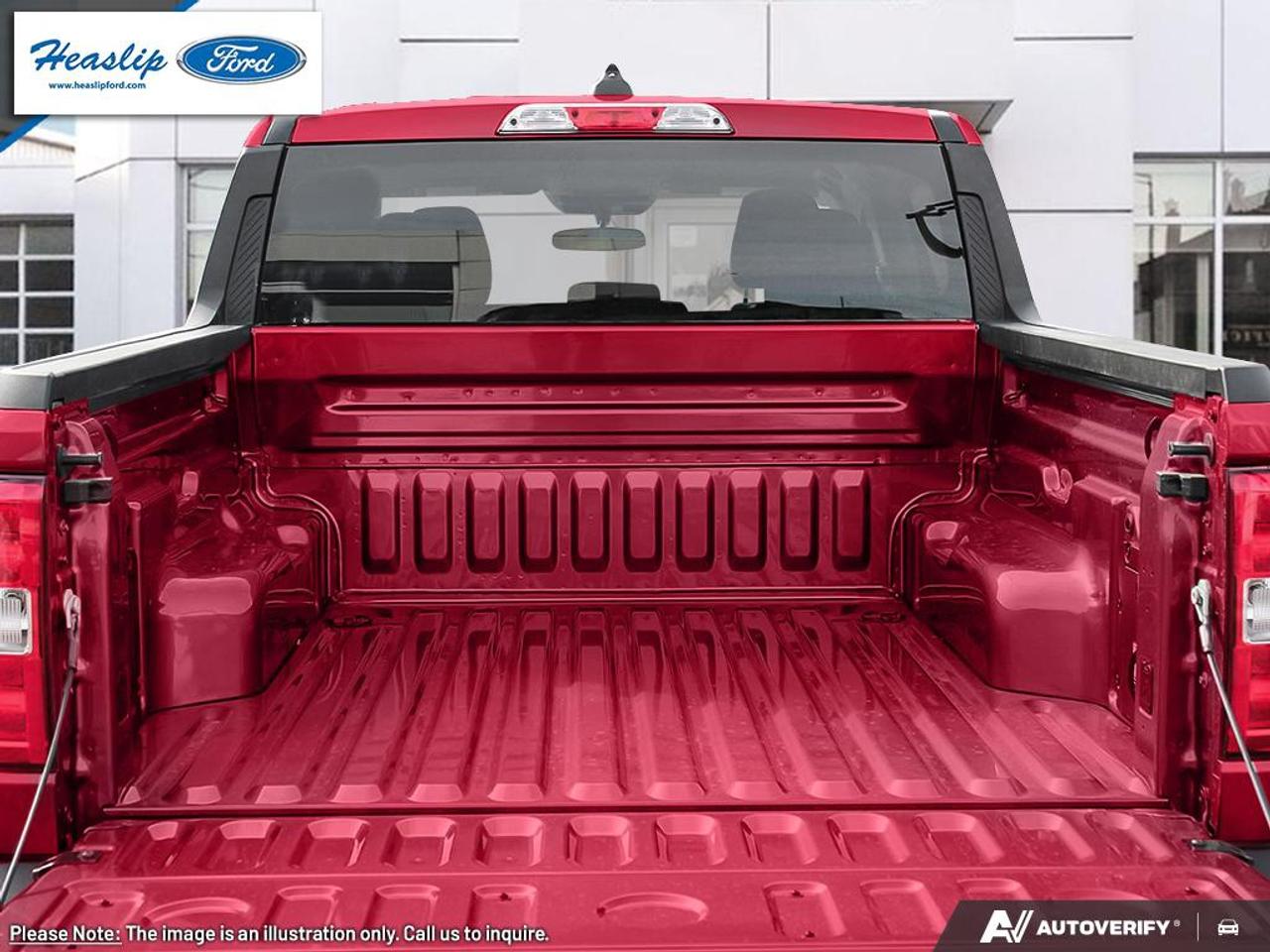 2025 Ford Maverick XLT Photo