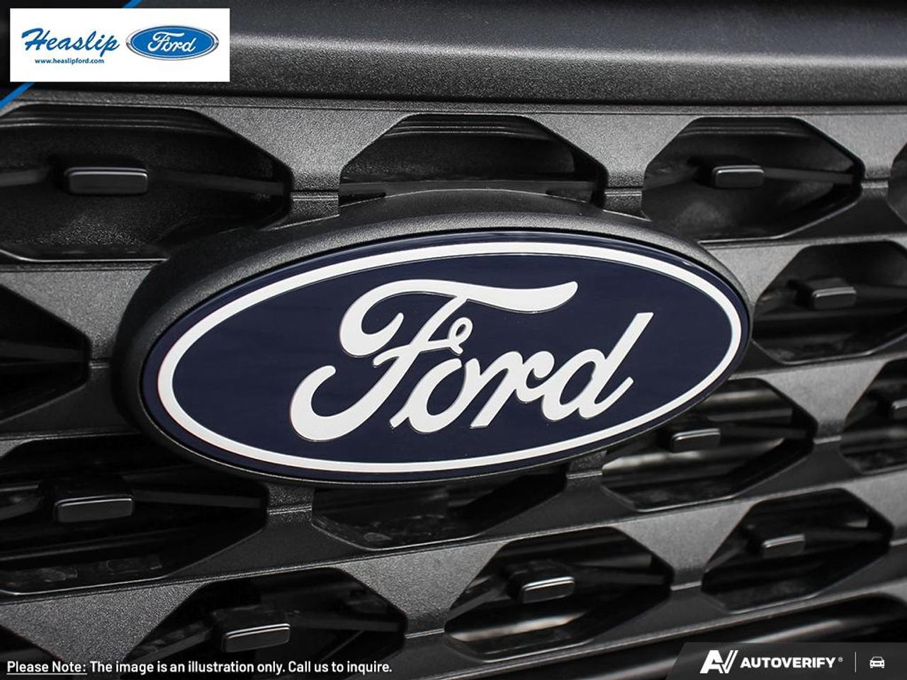 2025 Ford Maverick XLT Photo