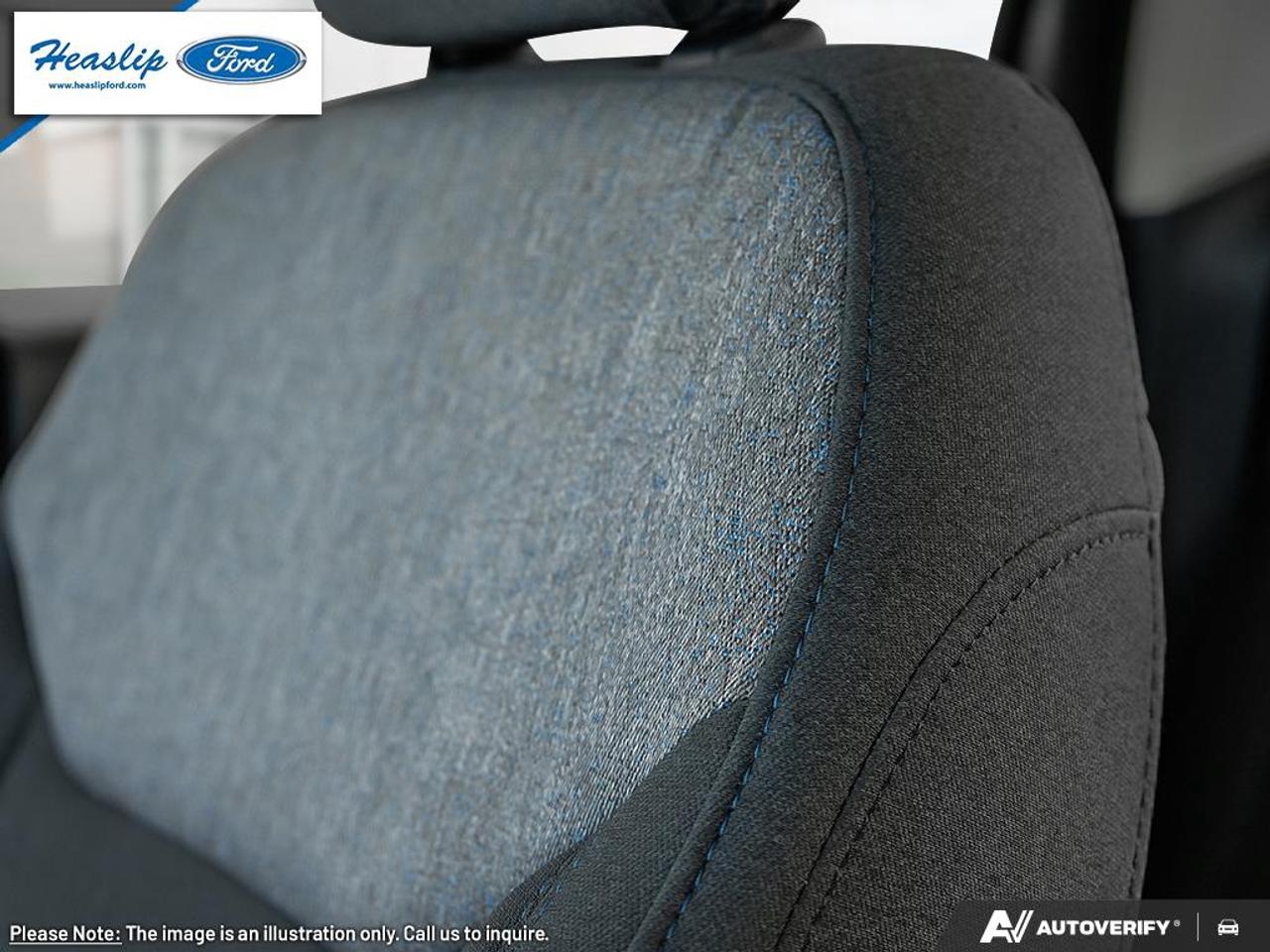 2025 Ford Maverick XLT Photo