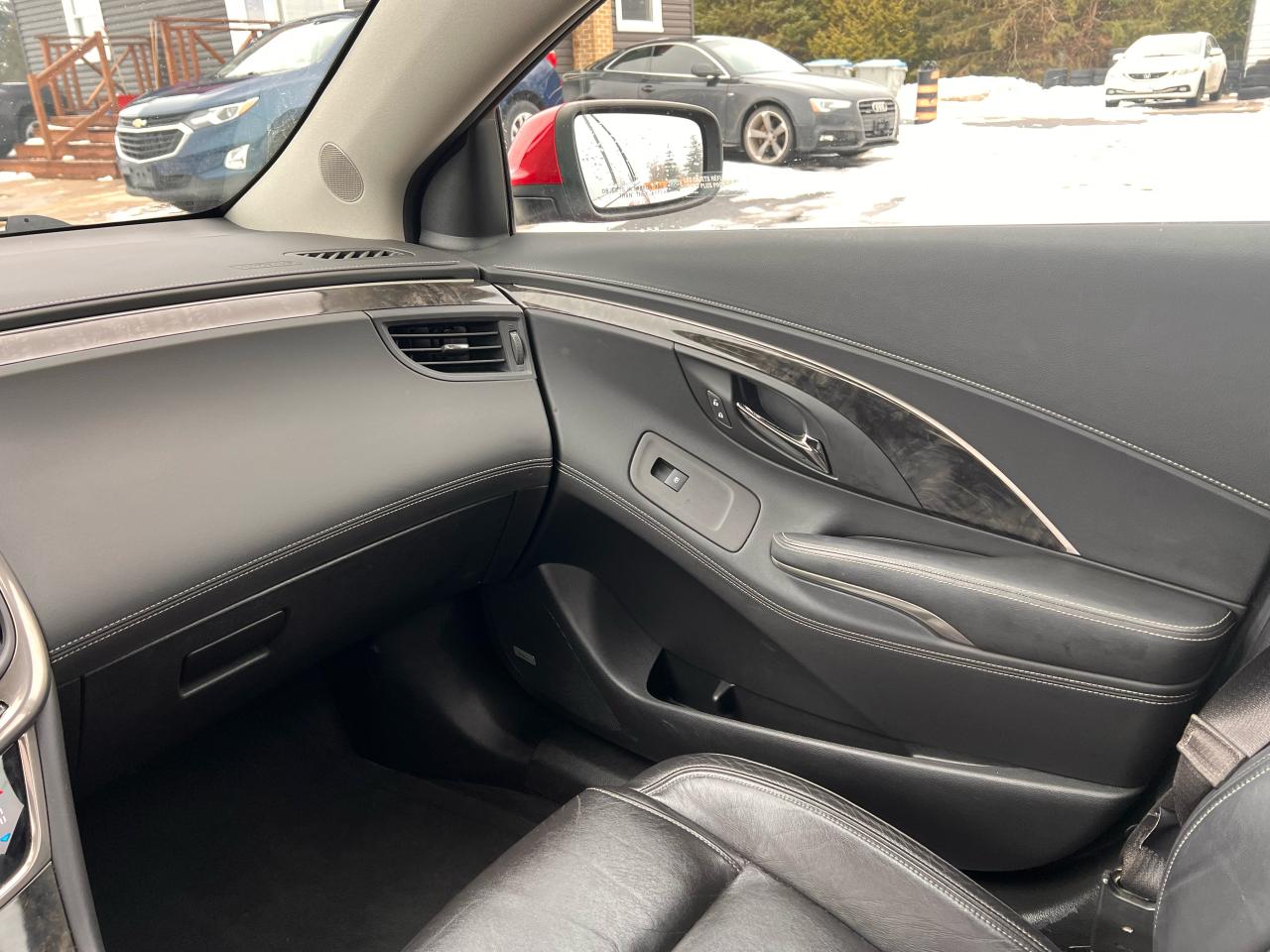 2014 Buick LaCrosse Leather Photo