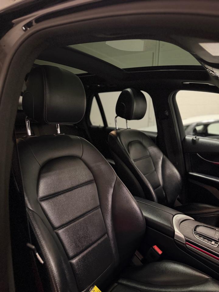 2022 Mercedes-Benz GLC 300 GLC 300 Photo