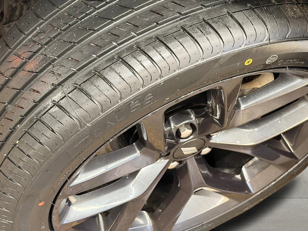 2023 Dodge Charger GT+Adaptive Cruise+Roof+CLEAN CARFAX Photo6