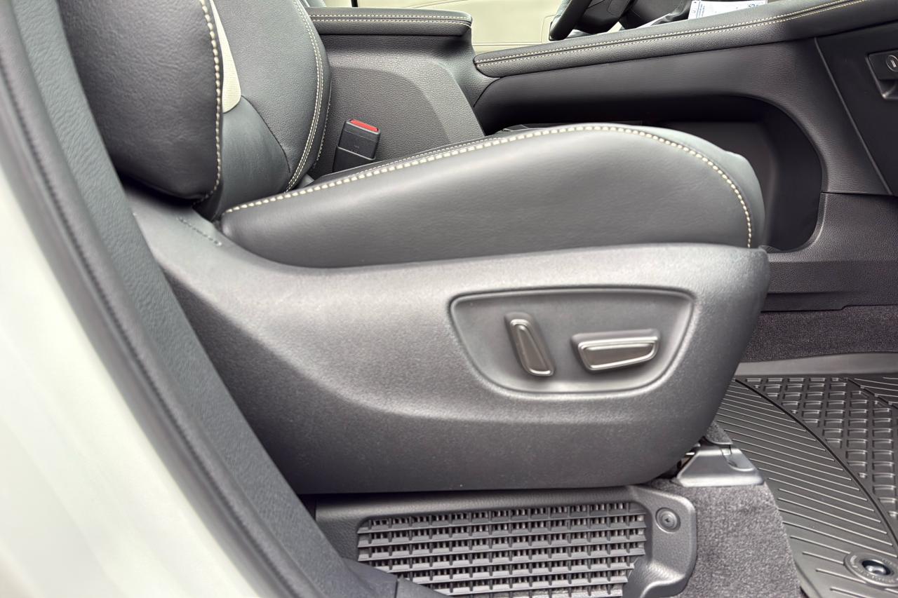 2026 Toyota Sienna Limited Platinum Photo