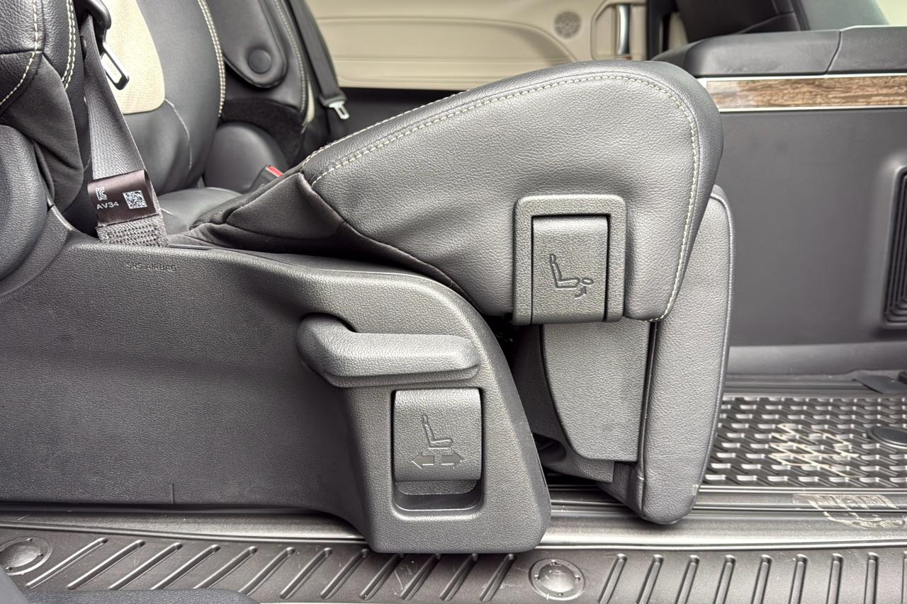 2026 Toyota Sienna Limited Platinum Photo