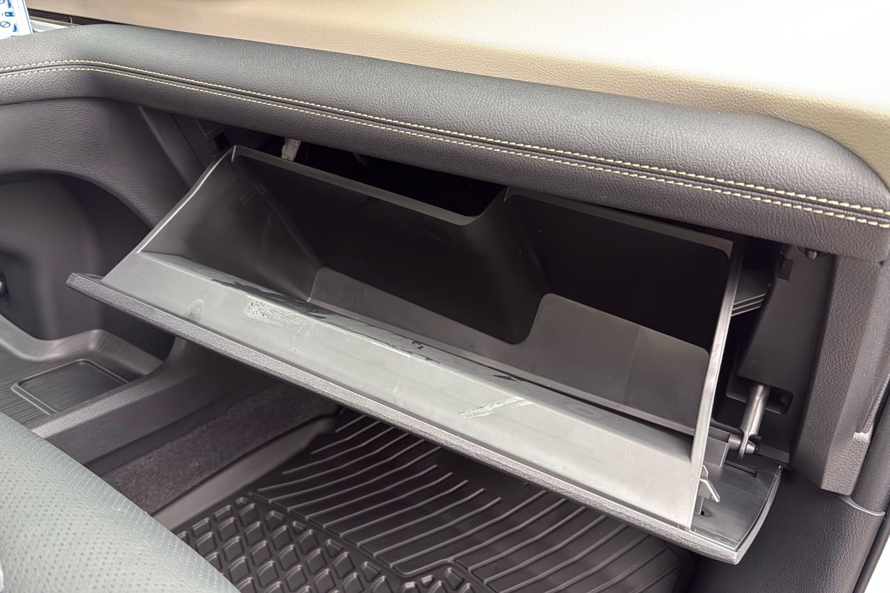 2026 Toyota Sienna Limited Platinum Photo