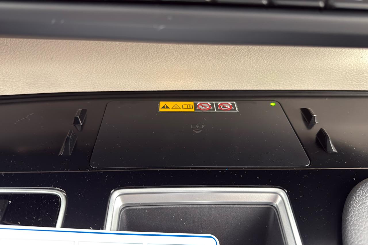 2026 Toyota Sienna Limited Platinum Photo