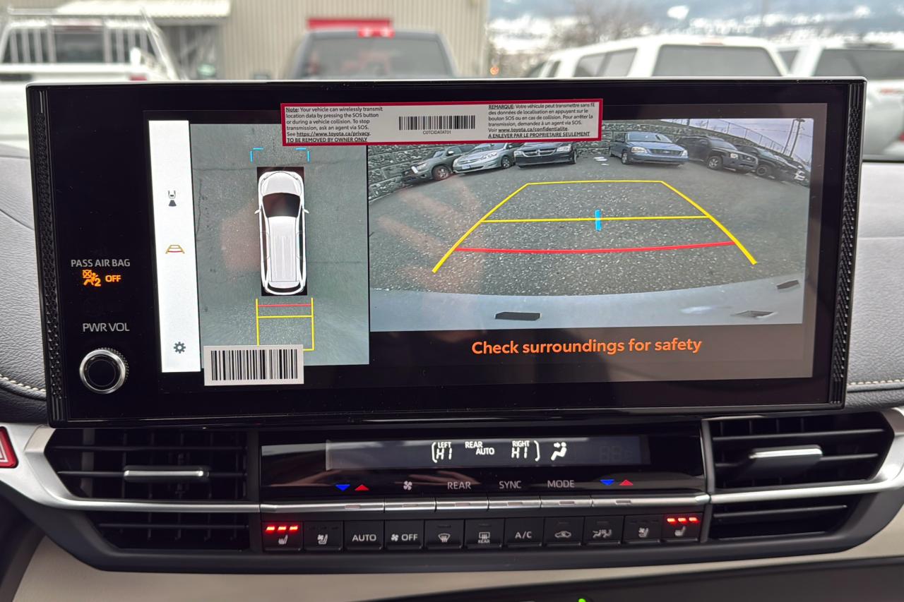 2026 Toyota Sienna Limited Platinum Photo