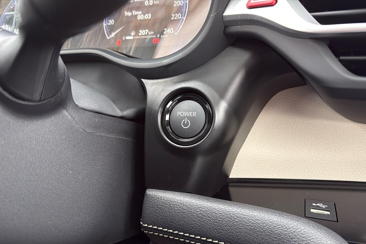 2026 Toyota Sienna Limited Platinum Photo