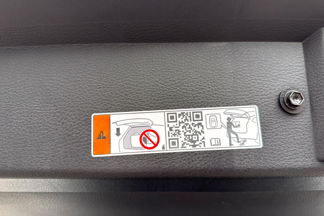 2026 Toyota Sienna Limited Platinum Photo