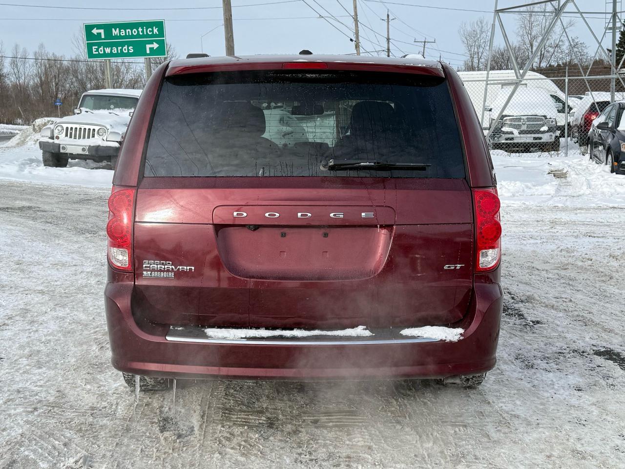 2020 Dodge Grand Caravan GT REBUILT TITLE Photo3