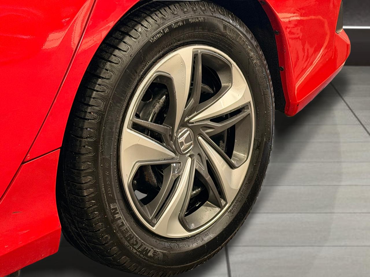 2019 Honda Civic LX+New Brakes+Adaptive Cruise+CLEAN CARFAX Photo109