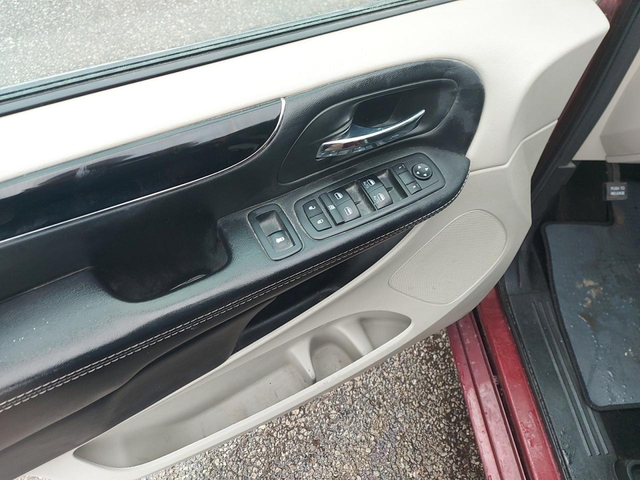 2019 Dodge Grand Caravan SXT Premium Plus Photo