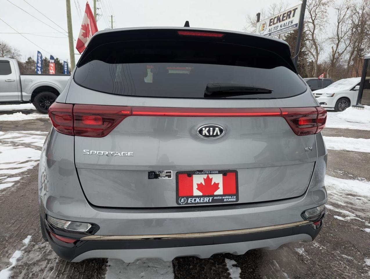 2021 Kia Sportage EX S SPACIOUS INTERIOR!! Photo