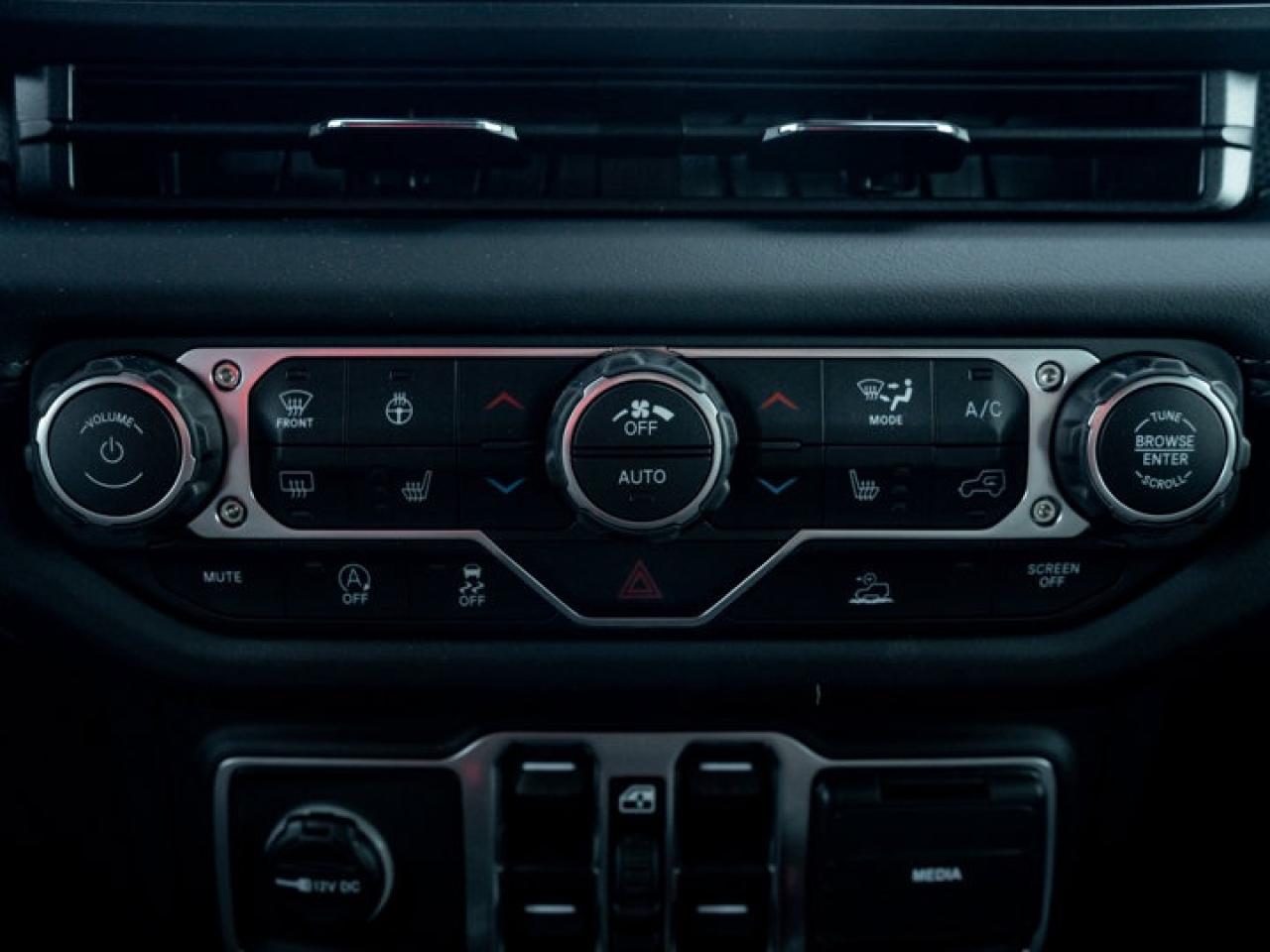 2026 Jeep Wrangler RUBICON Photo