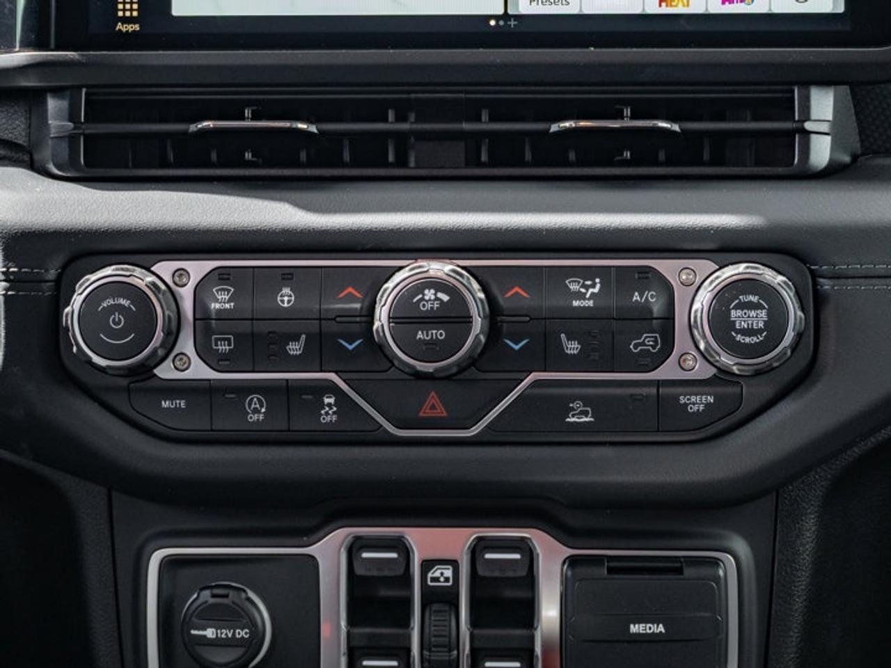 2026 Jeep Wrangler RUBICON Photo