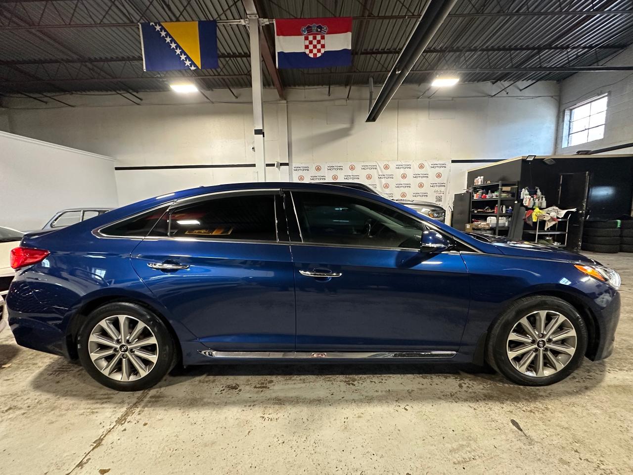 2016 Hyundai Sonata 2.4L PANORAMIC  SUNROOF | LIMITIED | LANE ASSIST Photo