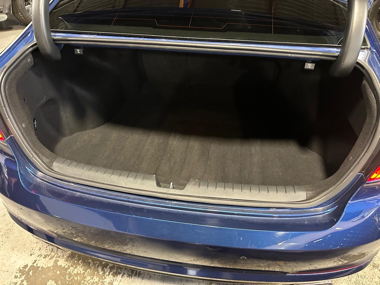 2016 Hyundai Sonata 2.4L PANORAMIC  SUNROOF | LIMITIED | LANE ASSIST Photo