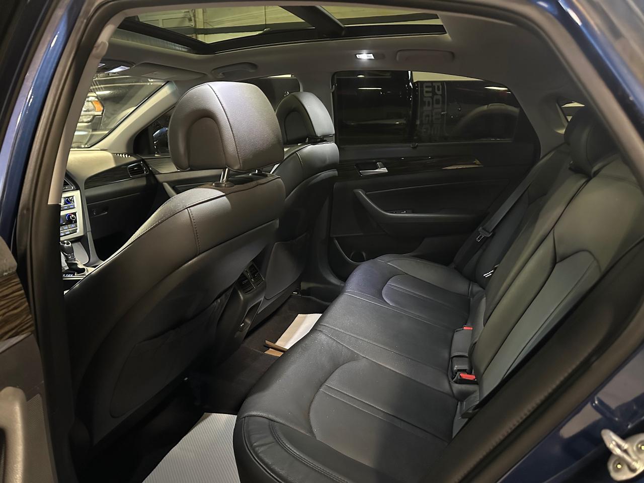 2016 Hyundai Sonata 2.4L PANORAMIC  SUNROOF | LIMITIED | LANE ASSIST Photo